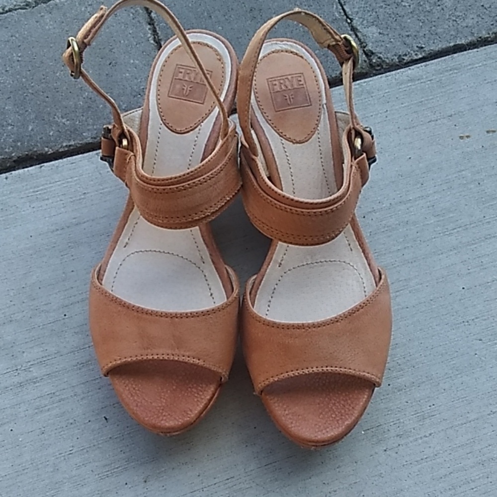 Frye "Carlie Sling" slingback Wedge Sandal